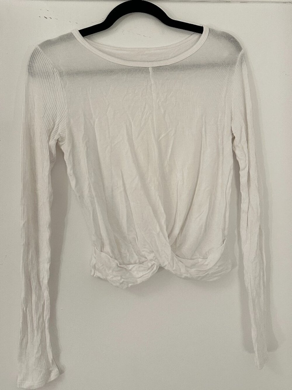 Alo Twist Front Long Sleeve Top